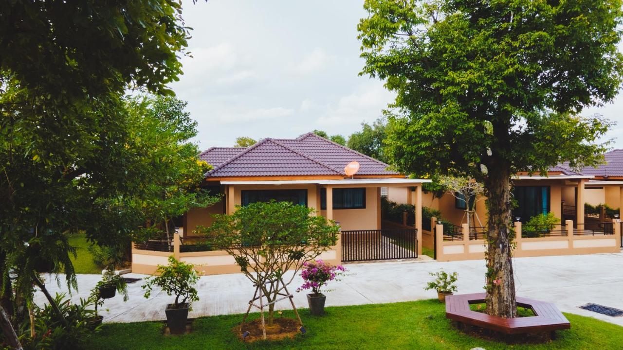 Baan Nern Khao Resort Pattaya Ban Huai Yai Екстериор снимка
