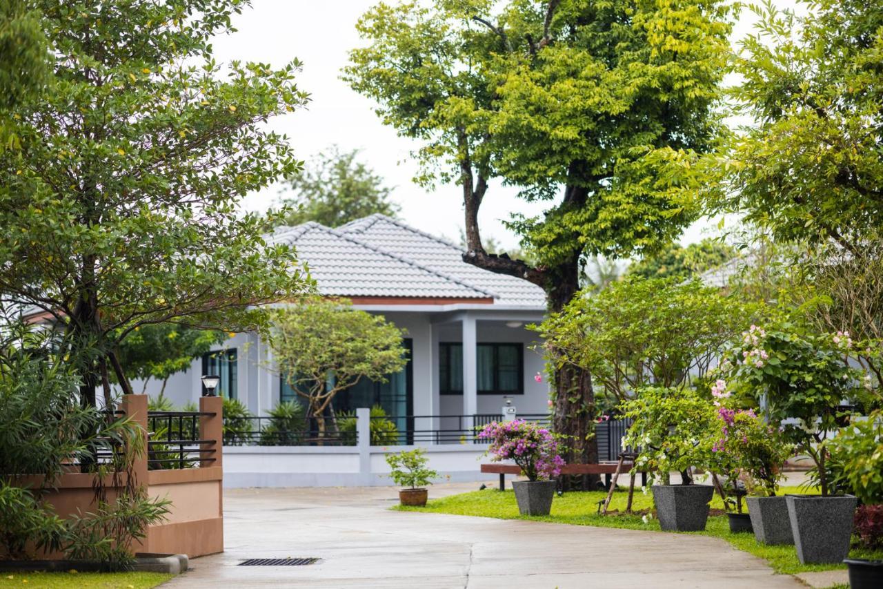 Baan Nern Khao Resort Pattaya Ban Huai Yai Екстериор снимка