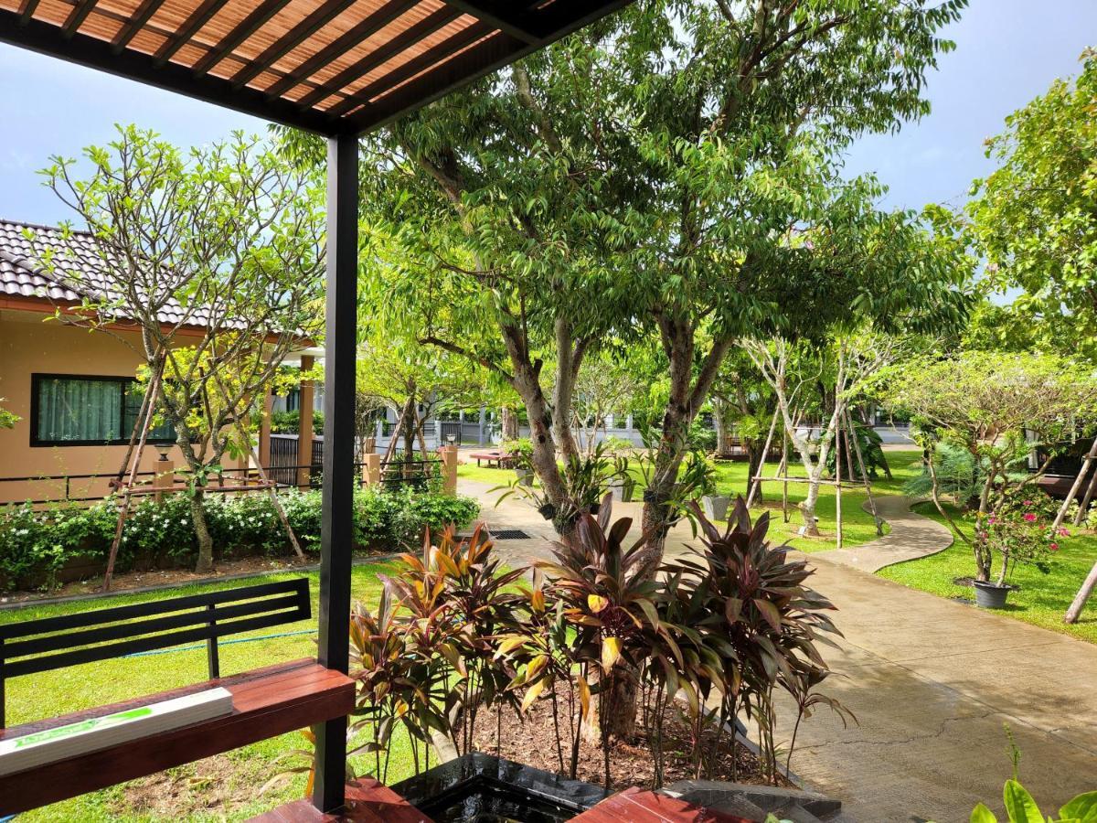 Baan Nern Khao Resort Pattaya Ban Huai Yai Екстериор снимка